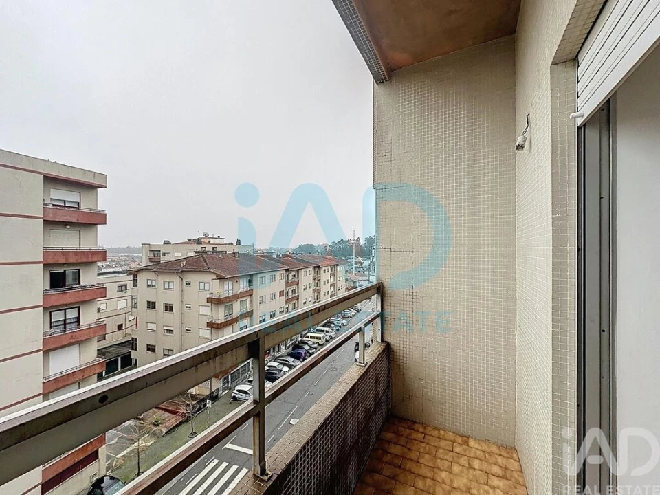 Apartamento T3 para Venda em Fânzeres e São Pedro da Cova Foto 11