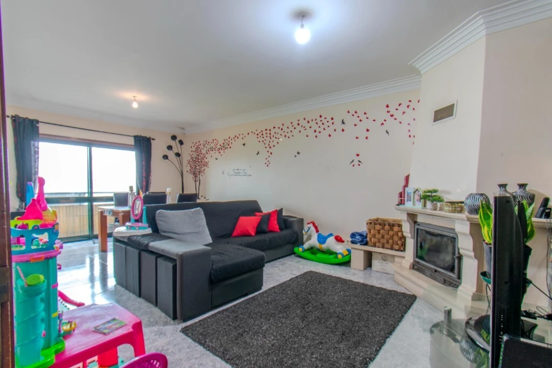 Apartamento T2 para Venda em Folgosa Foto 1