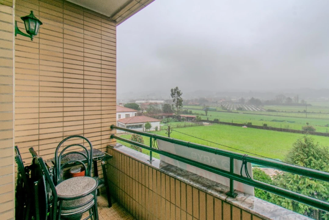 Apartamento T2 para Venda em Folgosa Foto 14