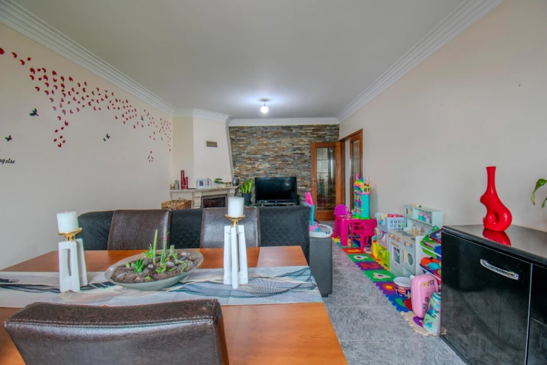 Apartamento T2 para Venda em Folgosa Foto 4