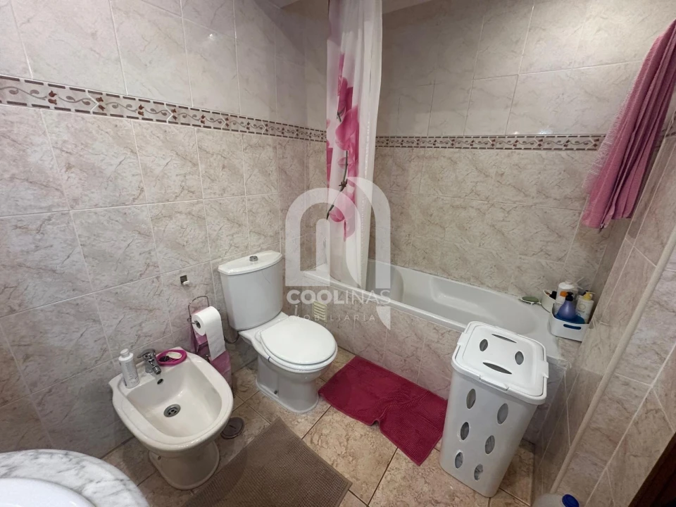 Apartamento T2 para Venda em Amora Foto 9