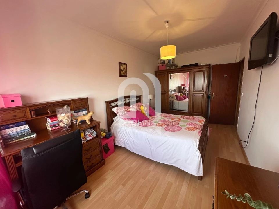 Apartamento T2 para Venda em Amora Foto 17