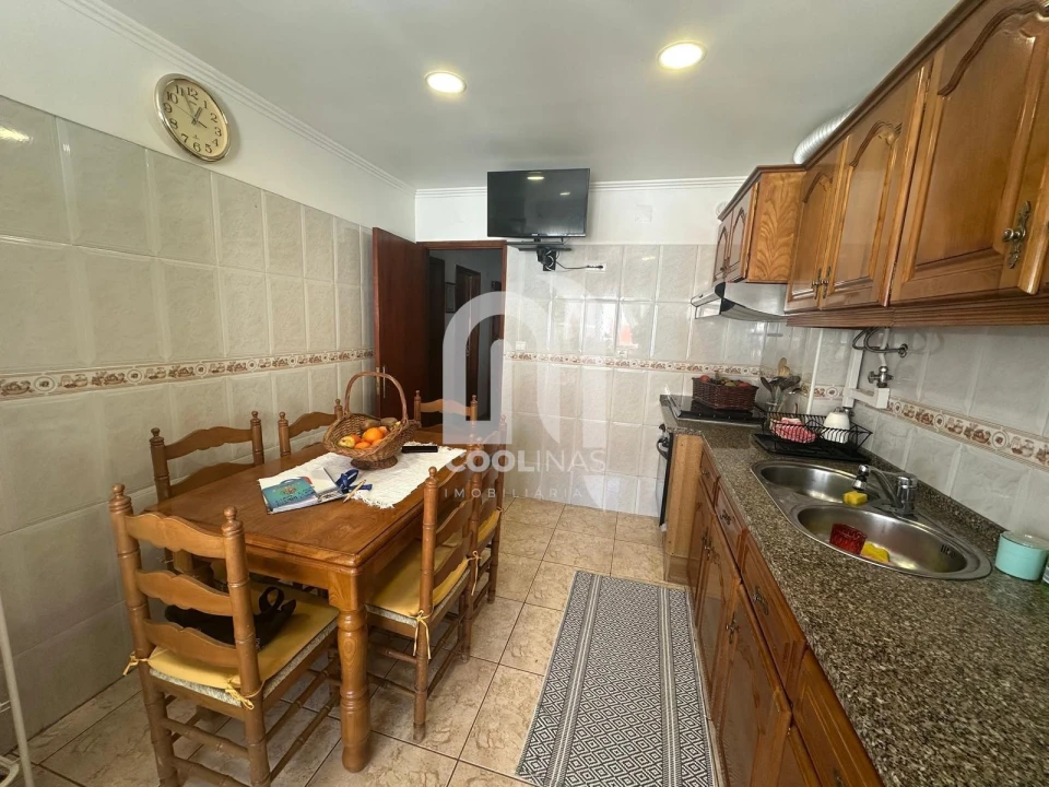 Apartamento T2 para Venda em Amora Foto 4