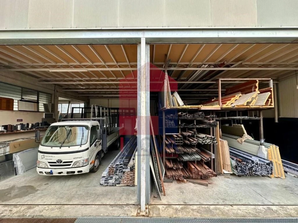 Armazém para Venda em Vila Verde e Barbudo Foto 16