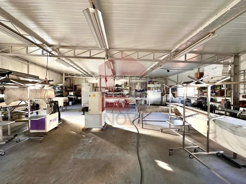 Armazém para Venda em Vila Verde e Barbudo Foto 6