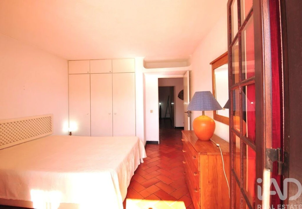 Apartamento T2 para Venda em Quarteira Foto 16
