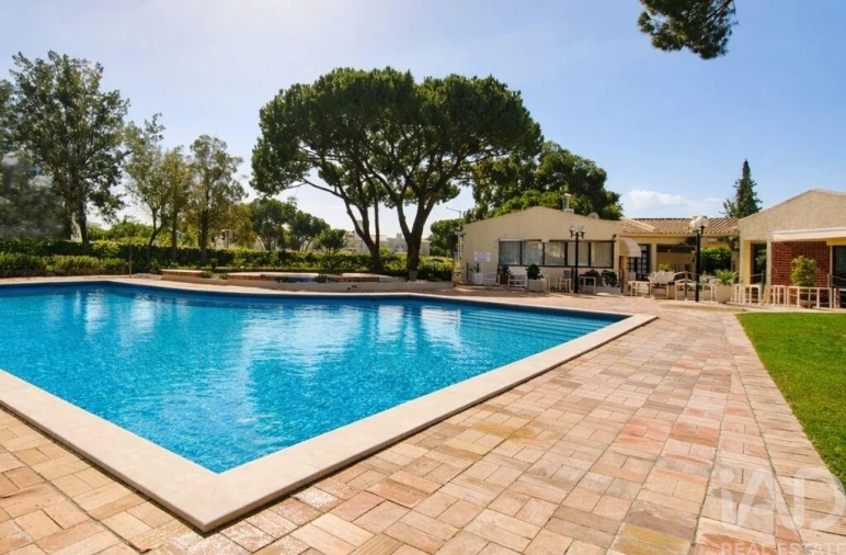 Apartamento T2 para Venda em Quarteira Foto 2