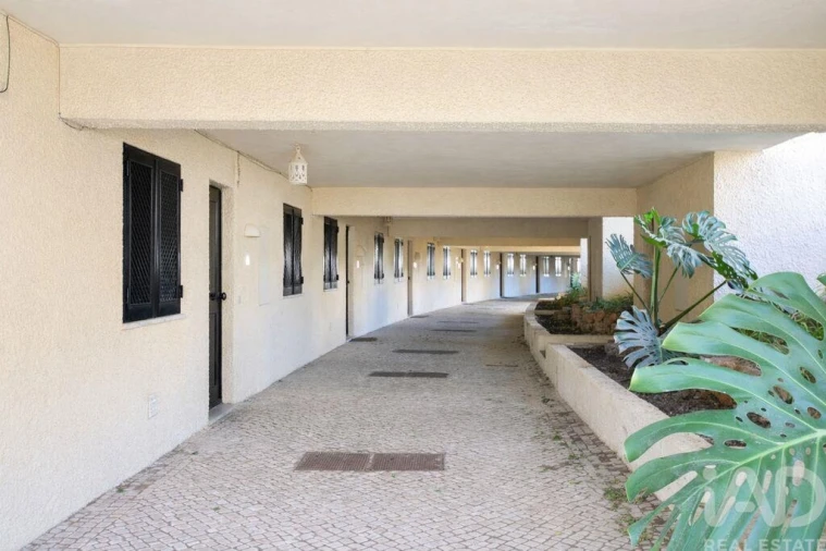 Apartamento T2 para Venda em Quarteira Foto 33