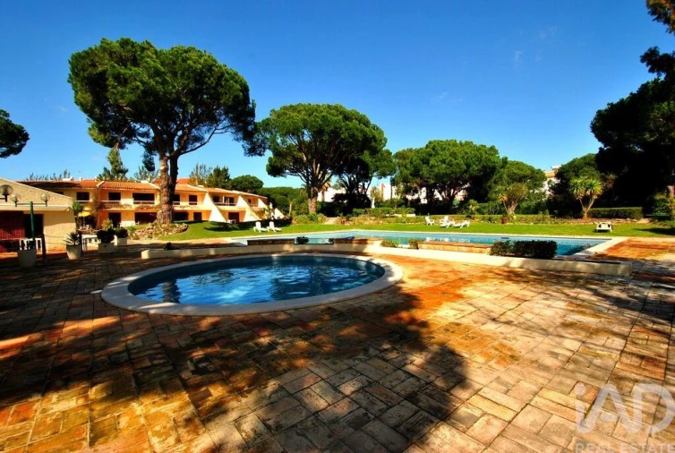 Apartamento T2 para Venda em Quarteira Foto 3