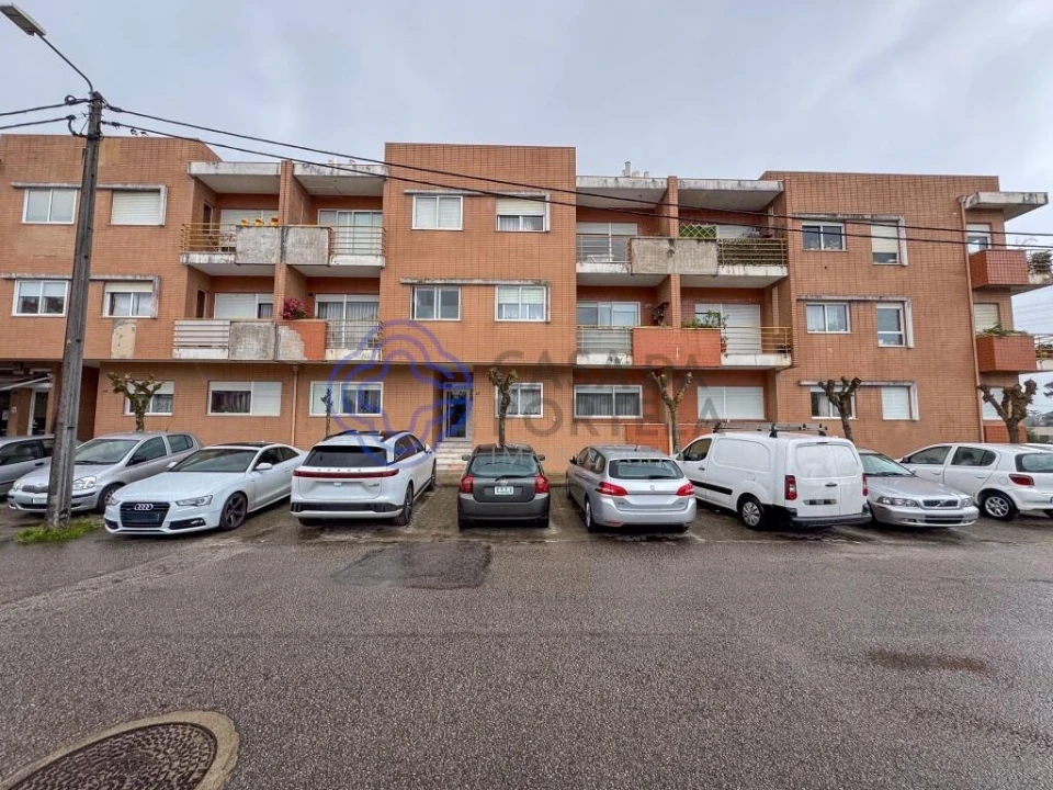 Apartamento T2 para Venda em Nogueira da Regedoura Foto 17