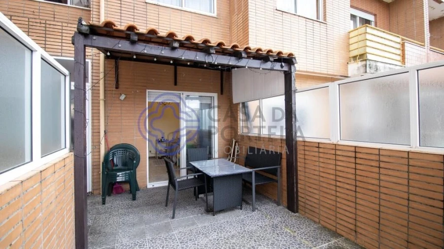 Apartamento T2 para Venda em Nogueira da Regedoura Foto 14