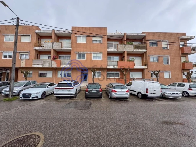 Apartamento T2 para Venda em Nogueira da Regedoura Foto 17