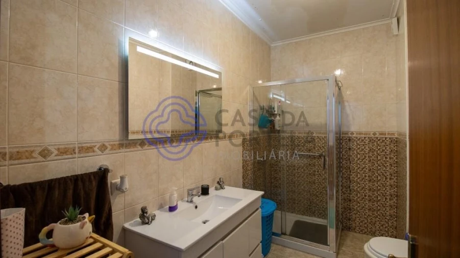 Apartamento T2 para Venda em Nogueira da Regedoura Foto 8