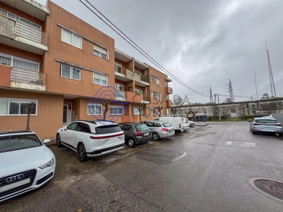 Apartamento T2 para Venda em Nogueira da Regedoura Foto 18
