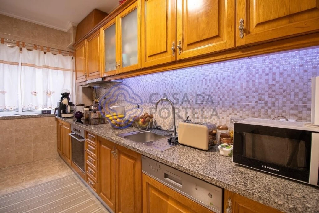 Apartamento T2 para Venda em Nogueira da Regedoura Foto 4