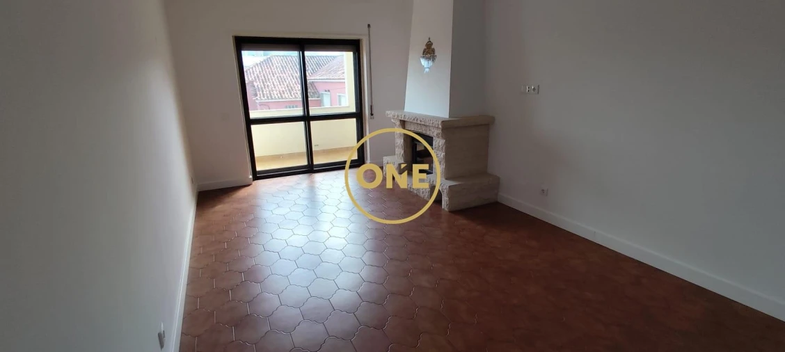 Apartamento T2 para Arrendamento em Cascais e Estoril Foto 2