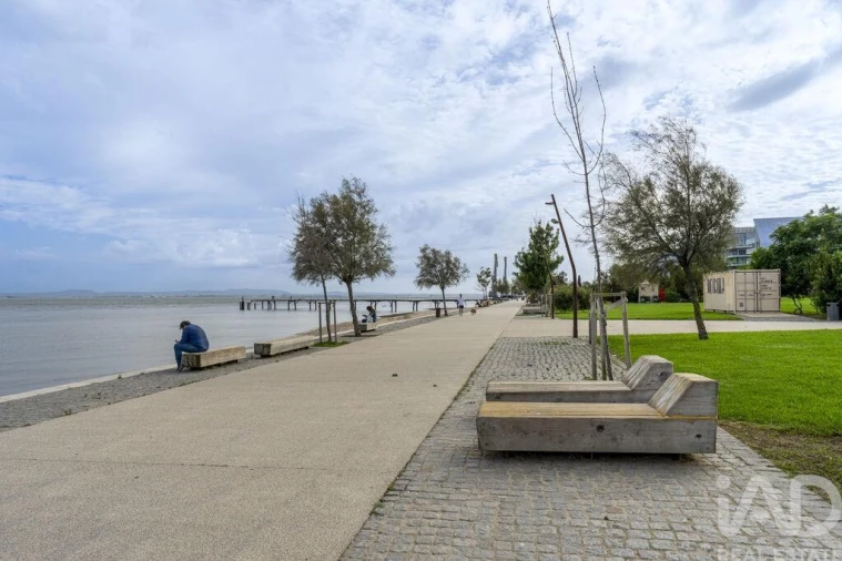 Apartamento T3 para Arrendamento em Marvila Foto 26