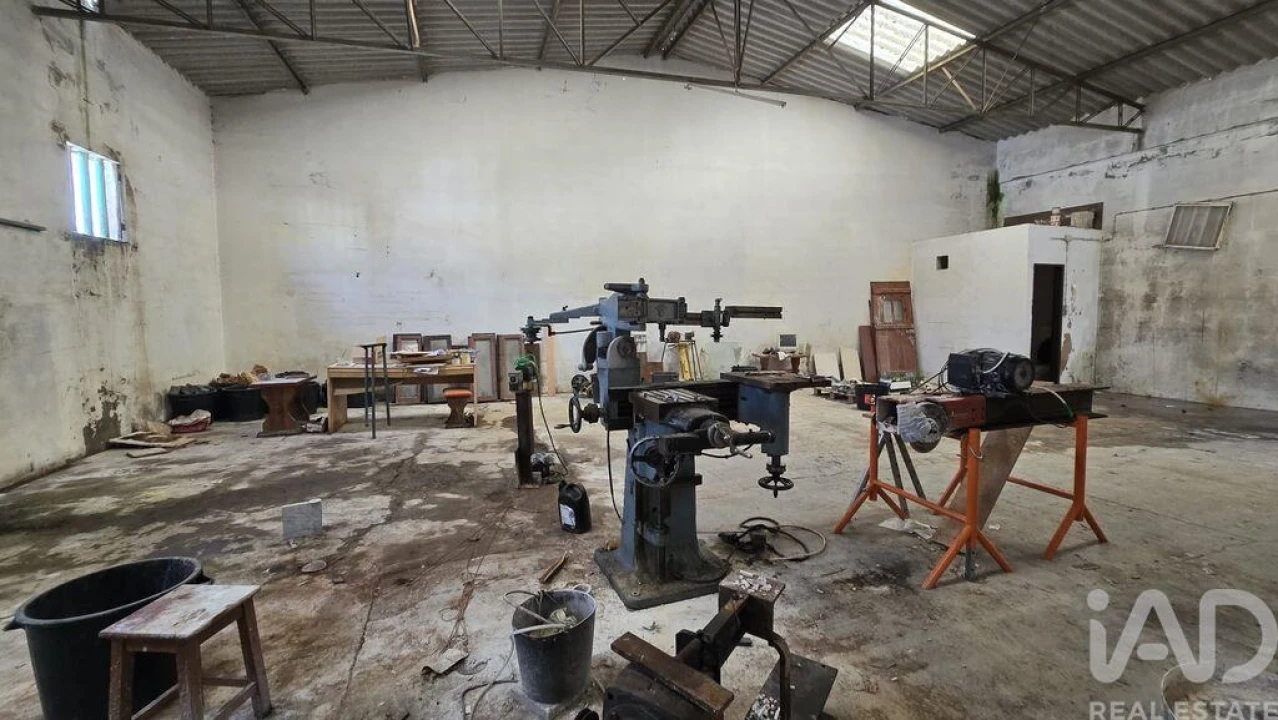 Prédio para Venda em Cadaval e Pêro Moniz Foto 18