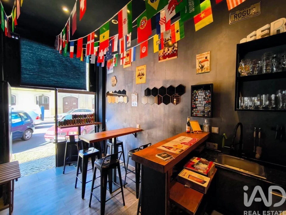 Loja para Venda em Campo de Ourique Foto 2