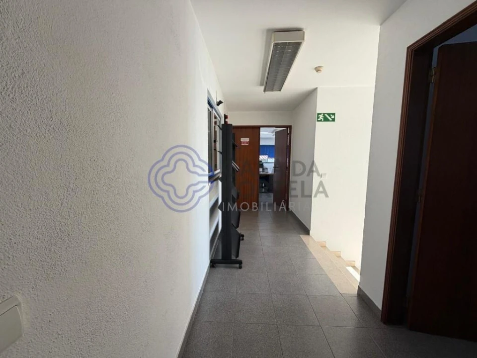 Armazém para Venda em Montalvo Foto 20