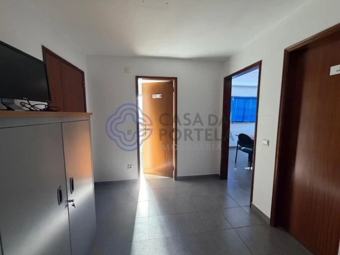 Armazém para Venda em Montalvo Foto 19