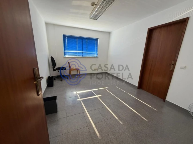 Armazém para Venda em Montalvo Foto 22