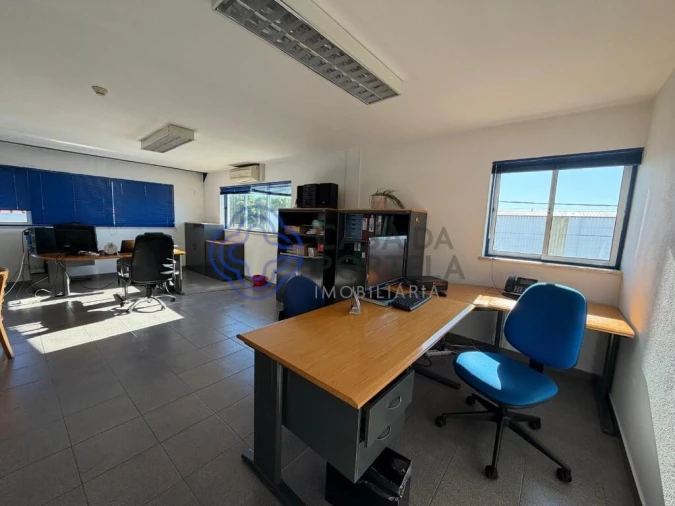 Armazém para Venda em Montalvo Foto 25