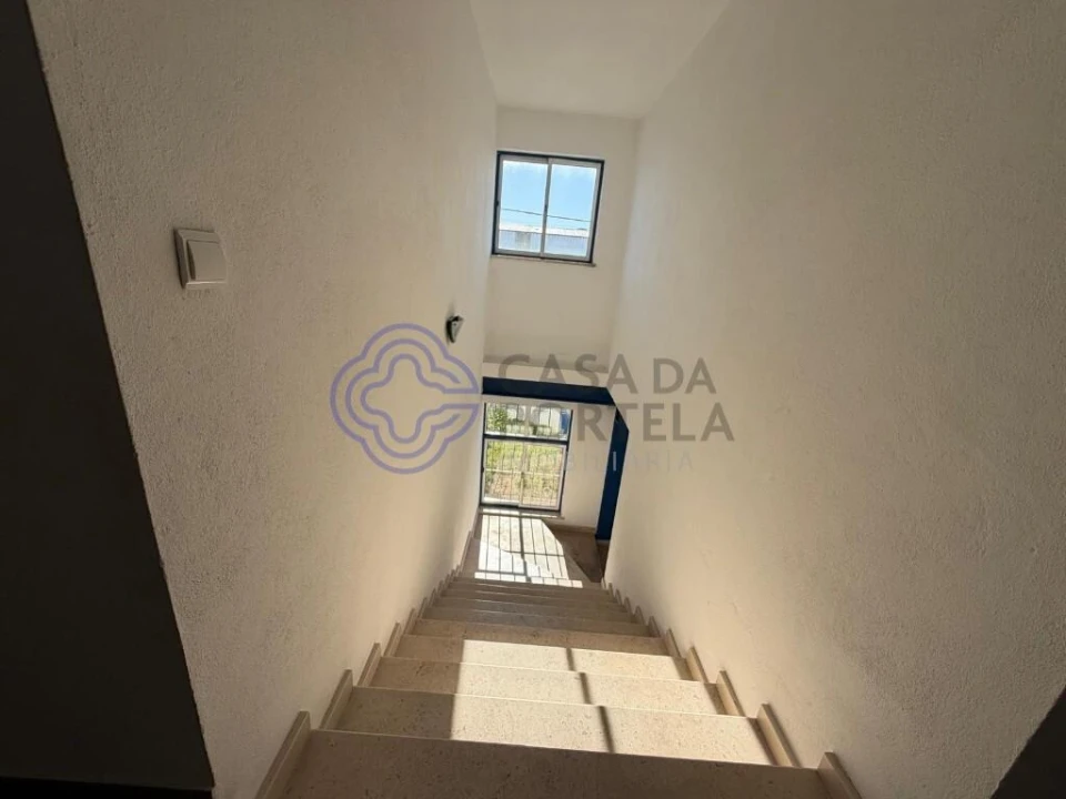 Armazém para Venda em Montalvo Foto 15