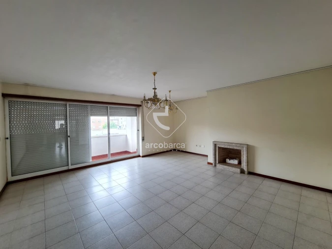 Apartamento T3 para Arrendamento em Ponte da Barca, V.N. Muía, Paço Vedro Magalhães Foto 4