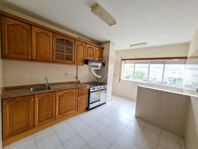 Apartamento T3 para Arrendamento em Ponte da Barca, V.N. Muía, Paço Vedro Magalhães Foto 2