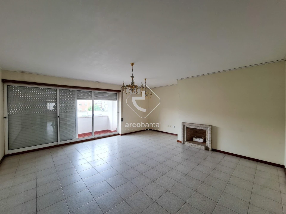 Apartamento T3 para Arrendamento em Ponte da Barca, V.N. Muía, Paço Vedro Magalhães Foto 3