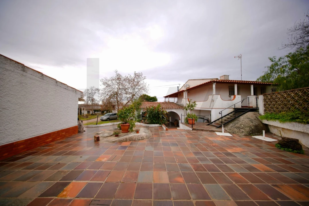 Quinta T5 para Venda em Barbacena e Vila Fernando Foto 7