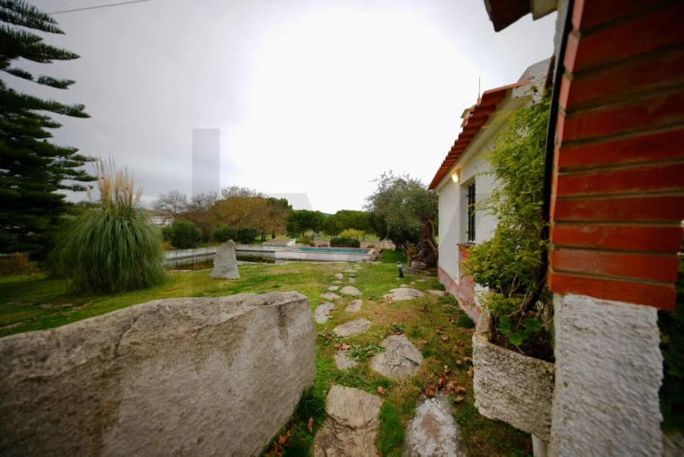 Quinta T5 para Venda em Barbacena e Vila Fernando Foto 1