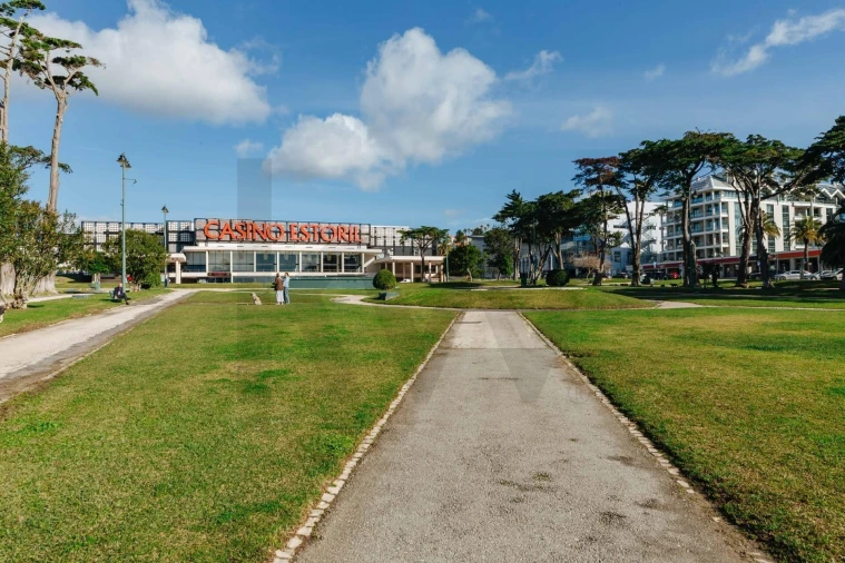 Apartamento T4 para Venda em Cascais e Estoril Foto 53