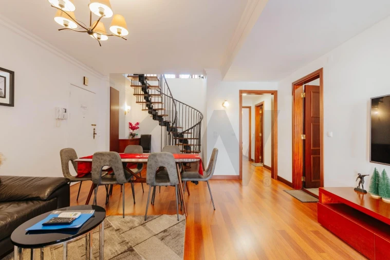 Apartamento T4 para Venda em Cascais e Estoril Foto 5