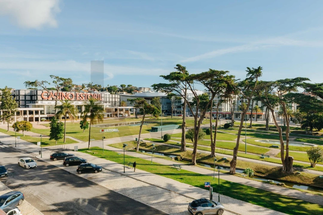 Apartamento T4 para Venda em Cascais e Estoril Foto 2