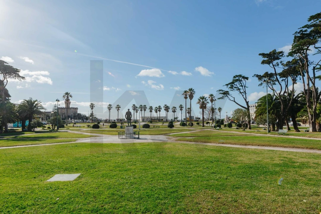 Apartamento T4 para Venda em Cascais e Estoril Foto 54