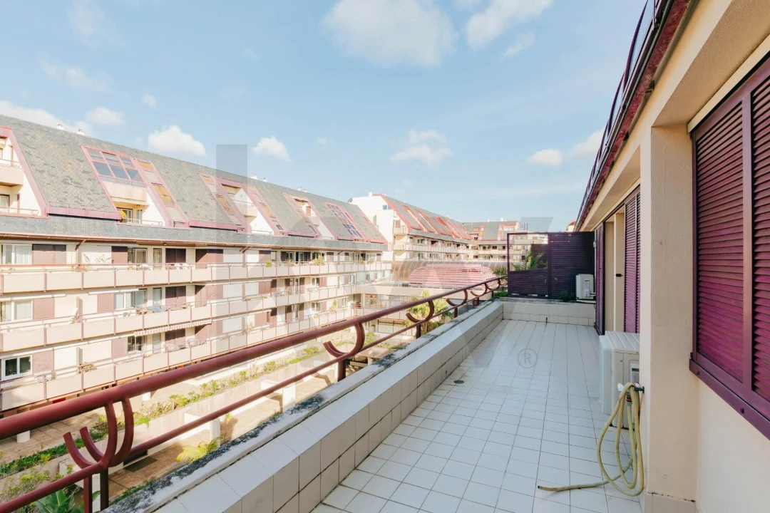 Apartamento T4 para Venda em Cascais e Estoril Foto 37