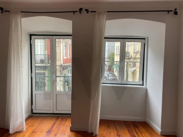 Apartamento T2 para Arrendamento em Misericórdia
