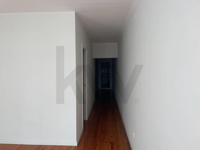Apartamento T2 para Arrendamento em Misericórdia Foto 12