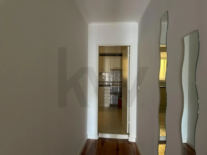 Apartamento T2 para Arrendamento em Misericórdia Foto 13
