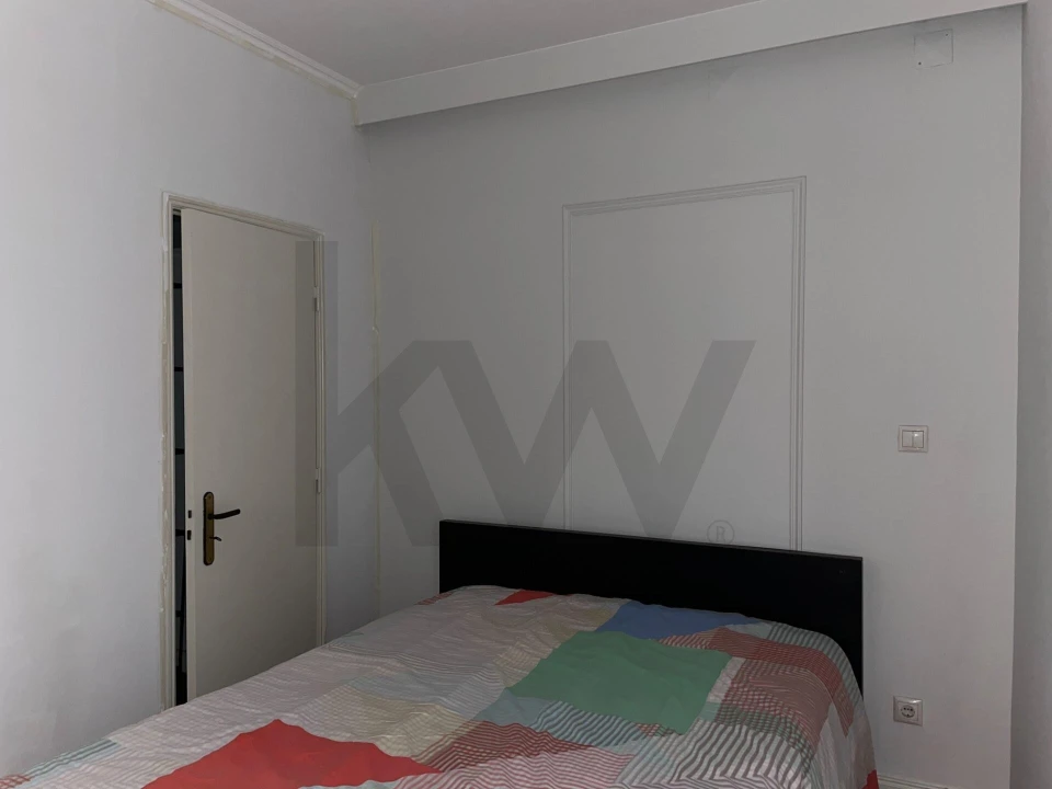Apartamento T2 para Arrendamento em Misericórdia Foto 11