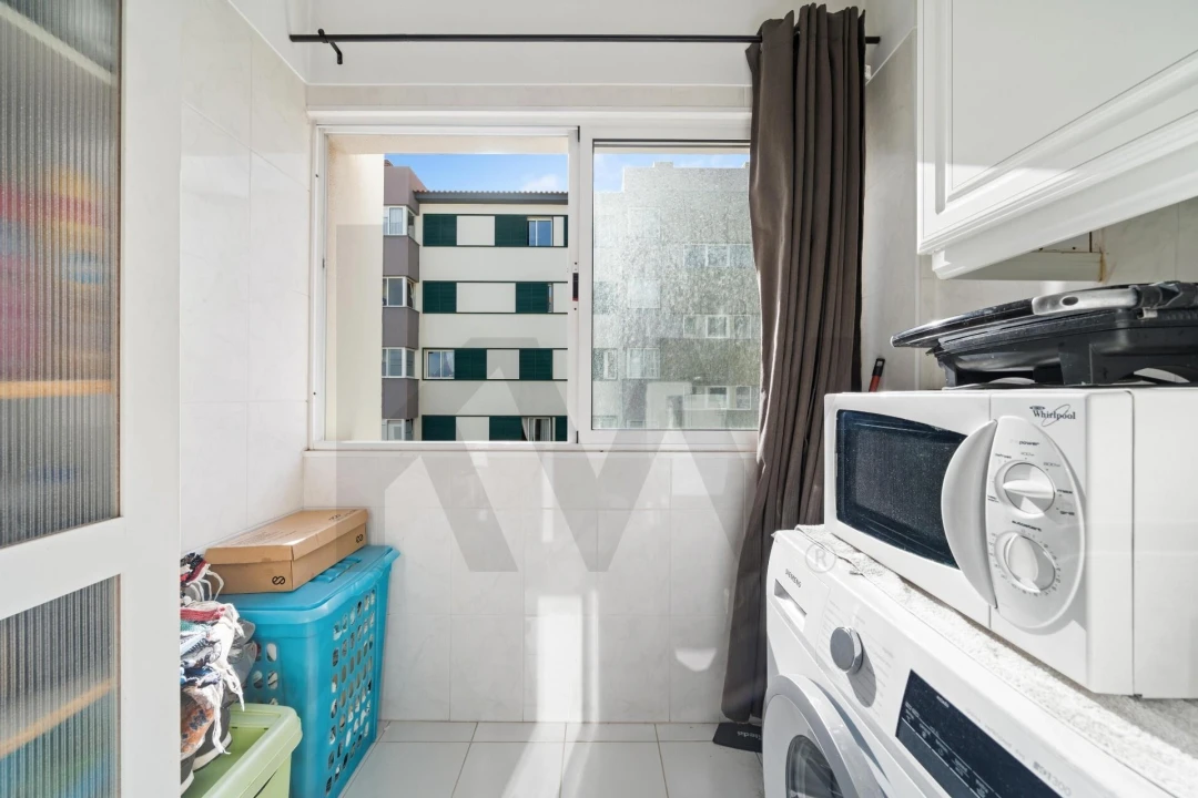Apartamento T3 para Venda em Caniço Foto 7