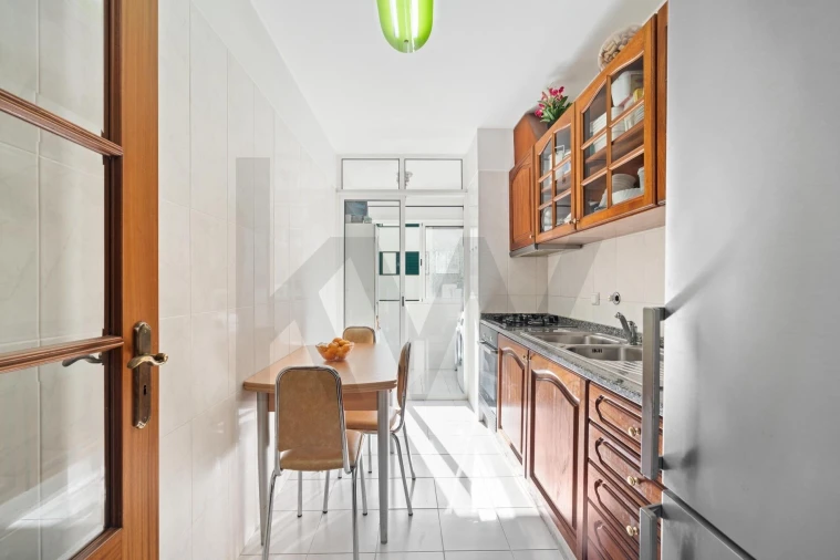 Apartamento T3 para Venda em Caniço Foto 5