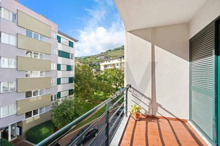 Apartamento T3 para Venda em Caniço Foto 14