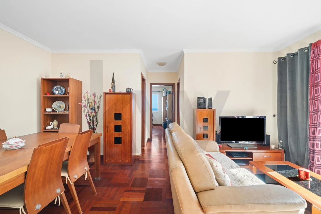 Apartamento T3 para Venda em Caniço Foto 1