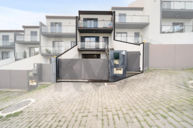 Moradia T2 para Venda em Gaula Foto 44