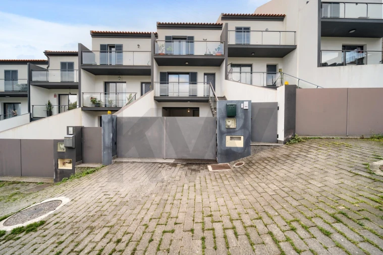 Moradia T2 para Venda em Gaula Foto 1