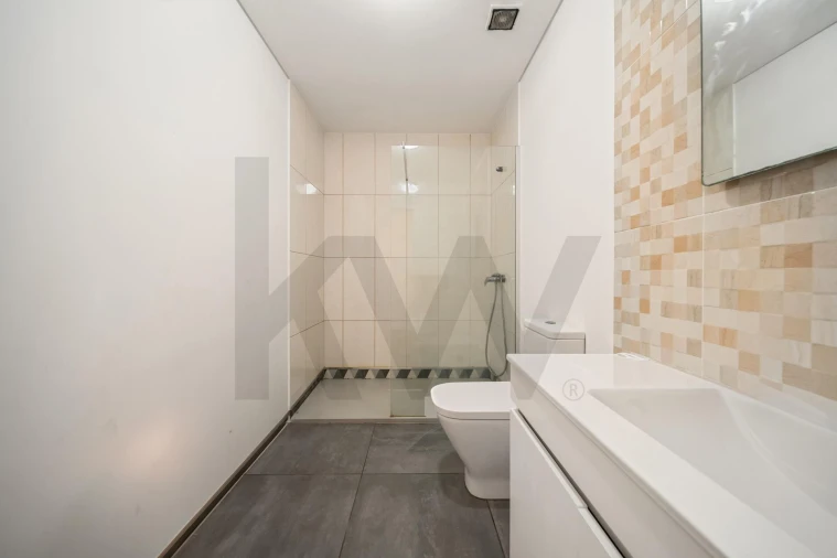 Moradia T2 para Venda em Gaula Foto 31