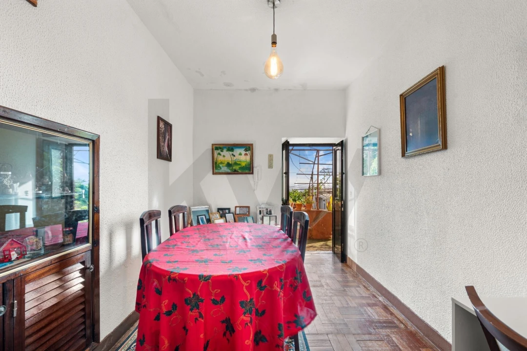 Moradia T4 para Venda em Santa Cruz Foto 4